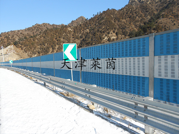 <a href=http://m.mypgl.com/news_article?news_id=124>聲屏障</a>