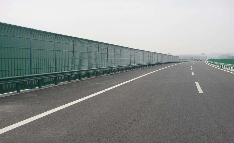 <a href=http://m.mypgl.com/news_article?news_id=140>高速公路聲屏障</a>