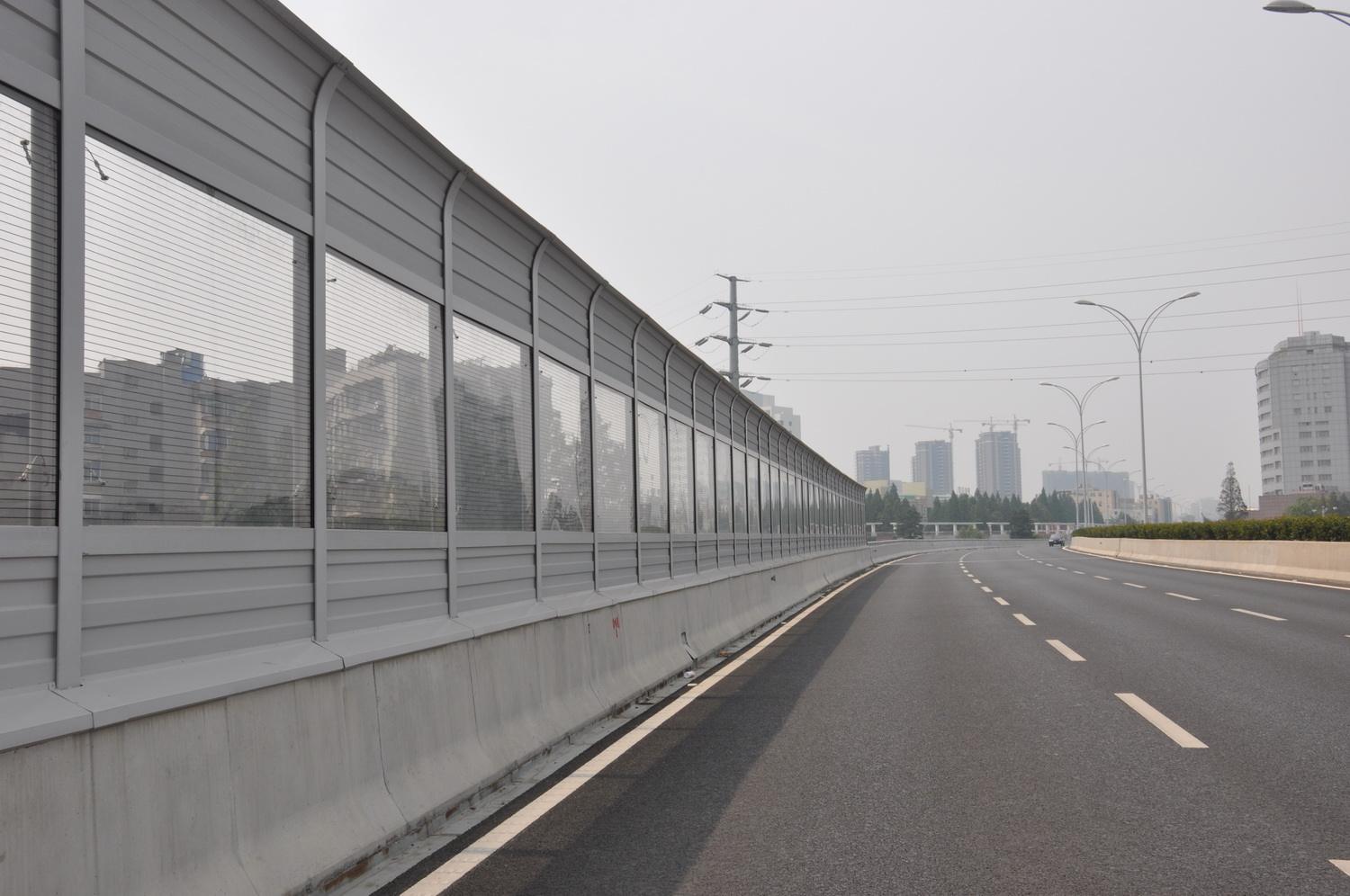 <a href=http://m.mypgl.com/news_article?news_id=142>公路聲屏障</a>