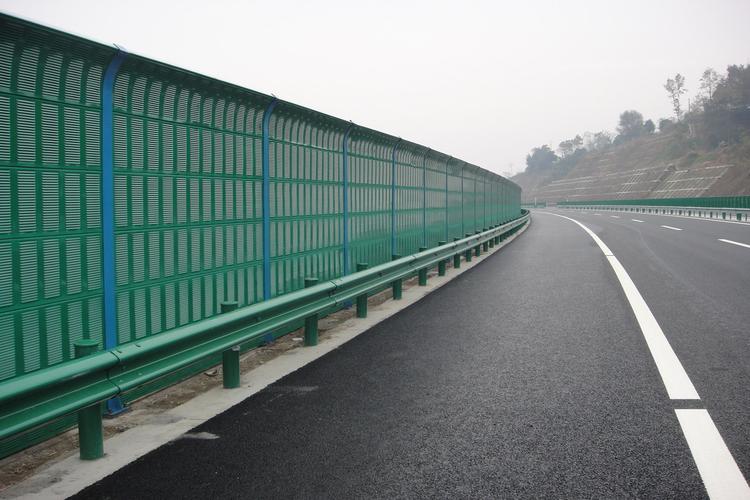 <a href=http://m.mypgl.com/news_article?news_id=145>高速公路聲屏障廠家</a>